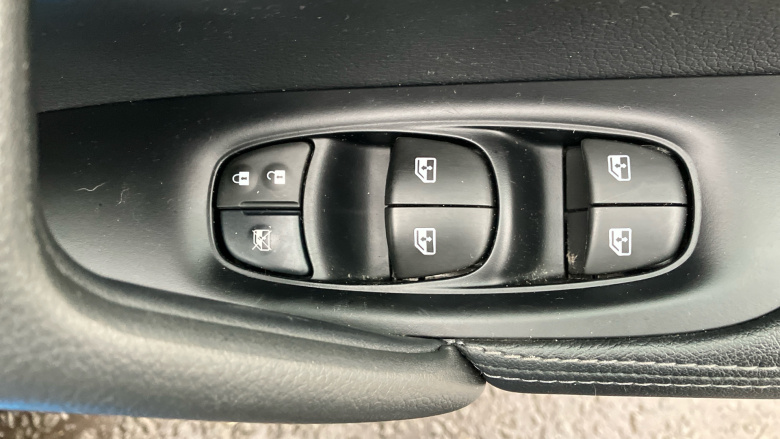 Nissan Qashqai 1.5 dCi 115 N-Connecta 5dr Diesel Hatchback